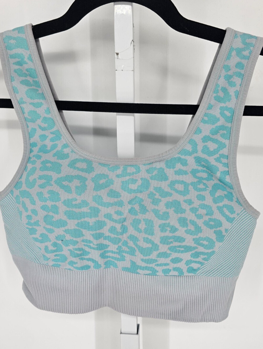 Avia Womens Sz XL Sports Bra Gray Blue Leopard Cheetah Print
